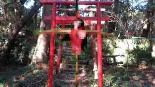 南紀地方のある場所についてのゲーム画面「ゲーム内では描写が無いが既に生贄の儀式は行われていた」